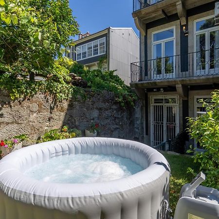 Host Wise - Homely Noble Flats - Garden & Jacuzzi 포르투 외부 사진